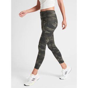 Athleta Camo Contender 7/8 Tight in Powerlift